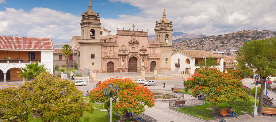 阿亚库乔(Ayacucho)海运搬家回国,家具行李海运,海运公司