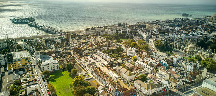 布莱顿与赫福(Brighton & Hove)海运搬家回国,家具行李海运,海运公司
