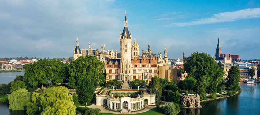 什未林(Schwerin)海运搬家回国,家具行李海运,海运公司
