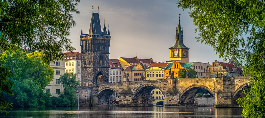 捷克(Czech)海运搬家回国,家具行李海运,海运公司